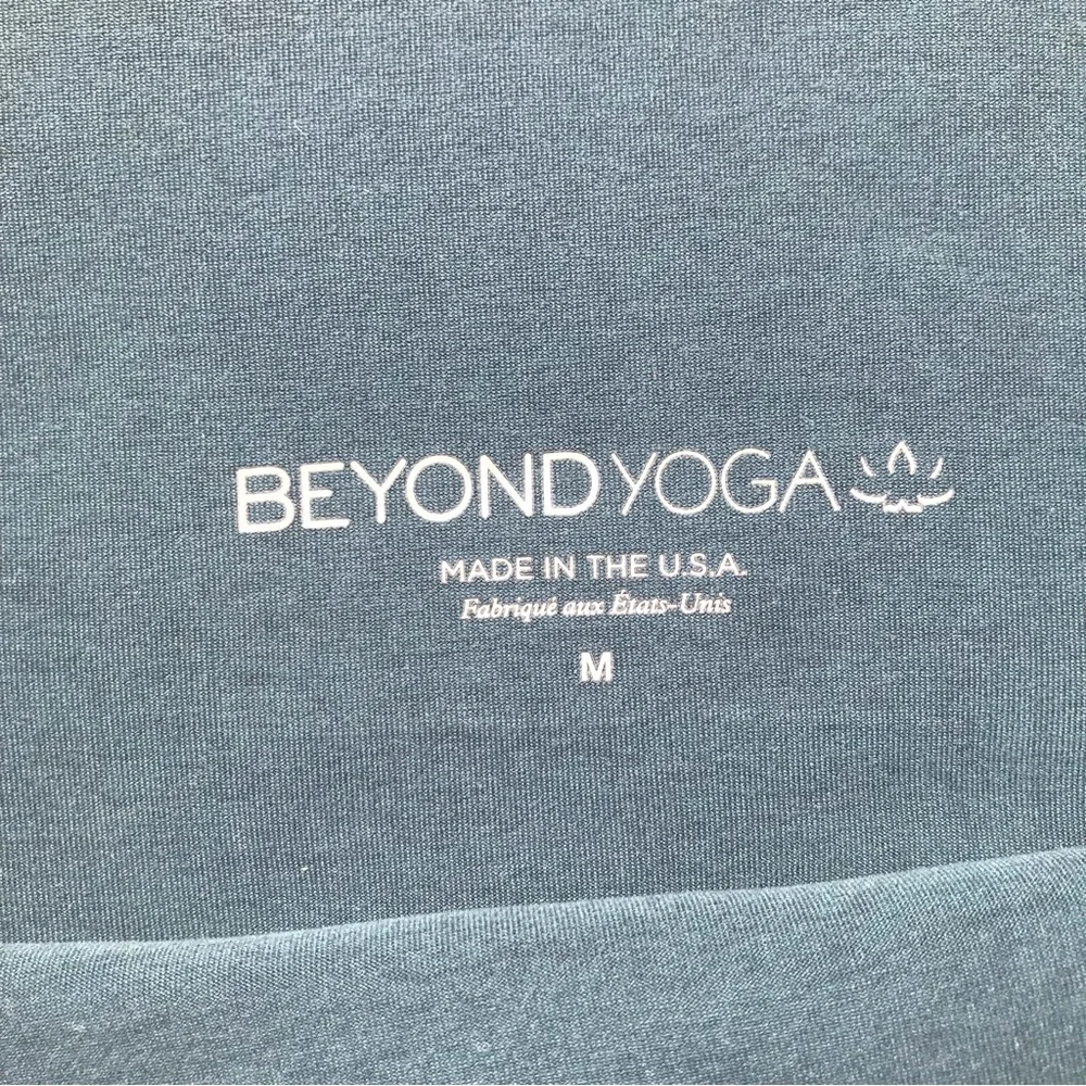 Beyond Yoga | Spacedye High-Waisted Biker Shorts Deep Teal Size Medium - Picture 4 of 6